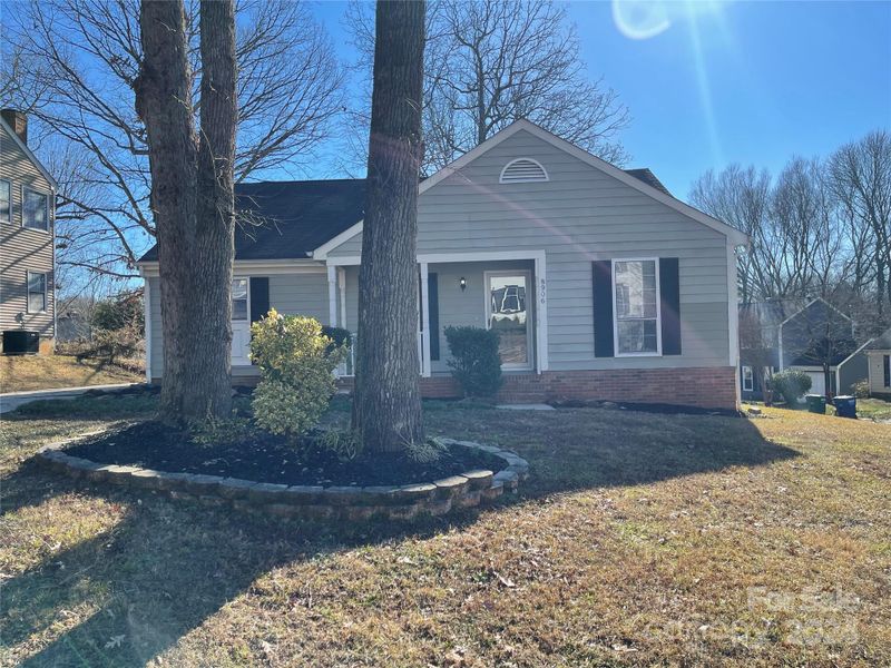 8906 Milton Morris Dr, Charlotte, NC 28227