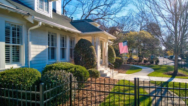 1945 E 9th St, Charlotte, NC 28204