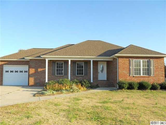 817 Sagefield Ln, Lincolnton, NC 28092