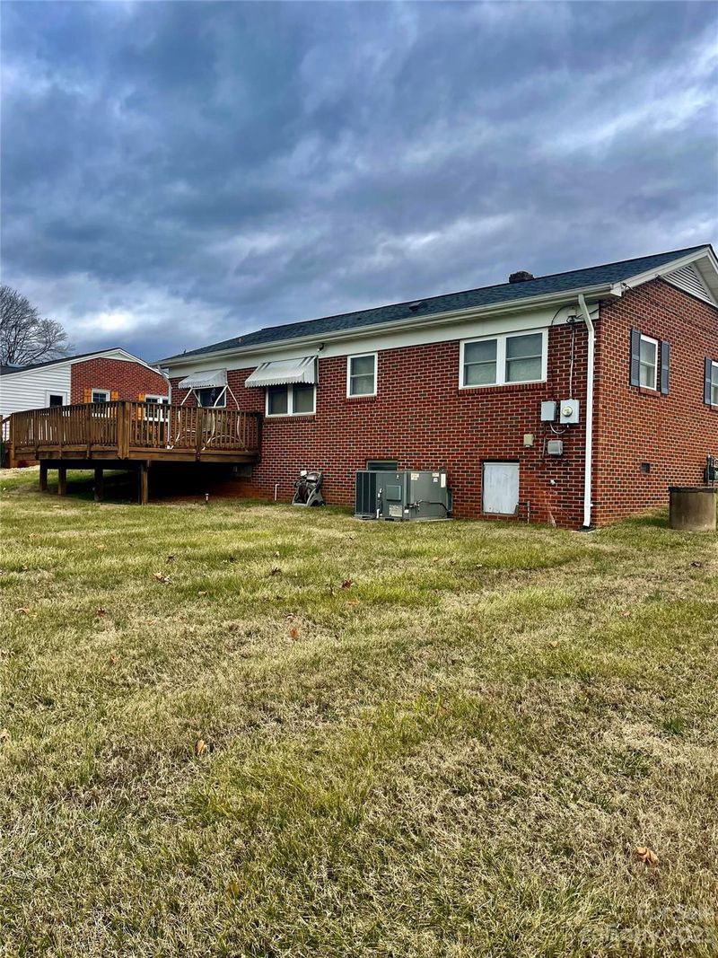 4761 Raleigh St, Conover, NC 28613