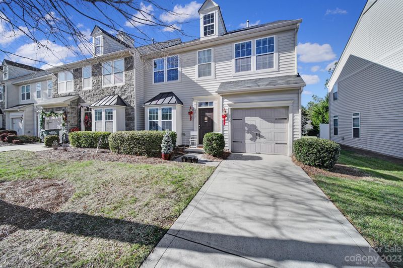 5717 Mossdale Ln, Charlotte, NC 28278