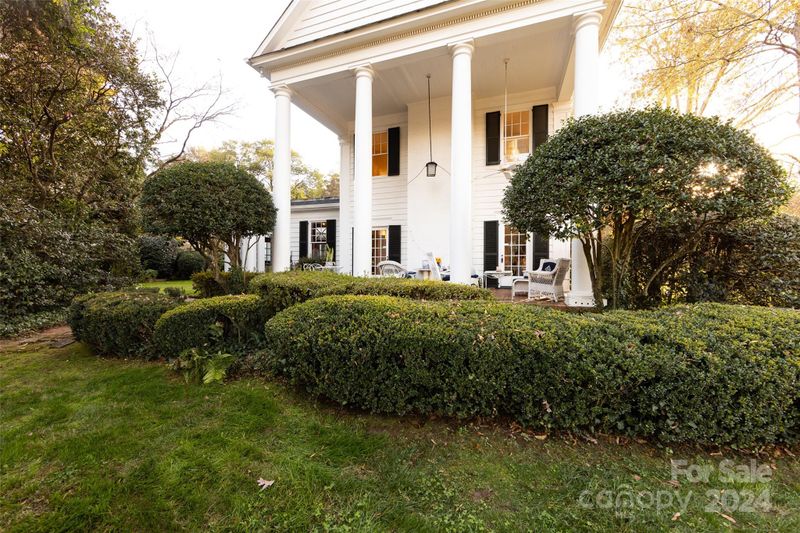 1501 Queens Rd W, Charlotte, NC 28207