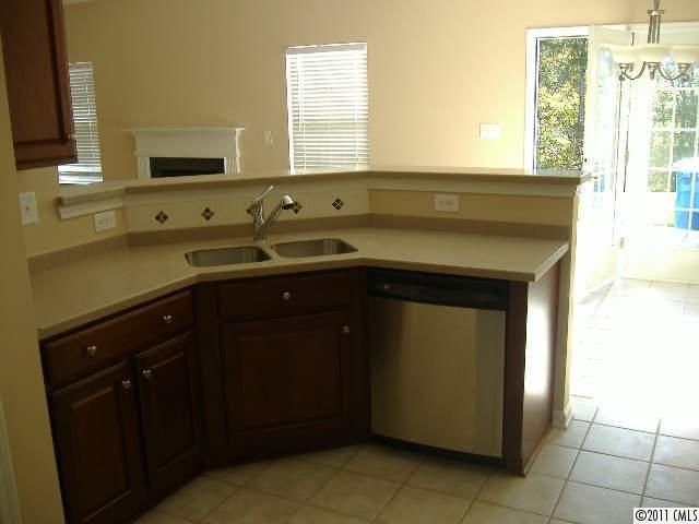 2011 Serenity Pl, Matthews, NC 28104