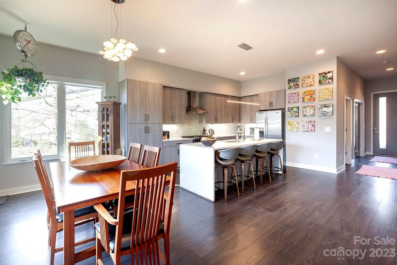 4204 Commonwealth Ave, Charlotte, NC 28205
