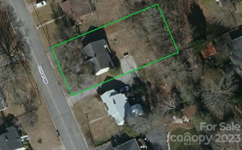 1258 11th St NW, Hickory, NC 28601