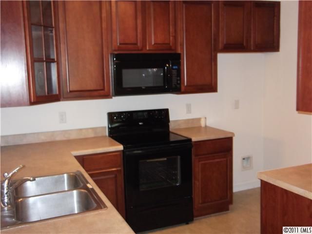 11949 Ridgeway Park Dr #-, Charlotte, NC 28277