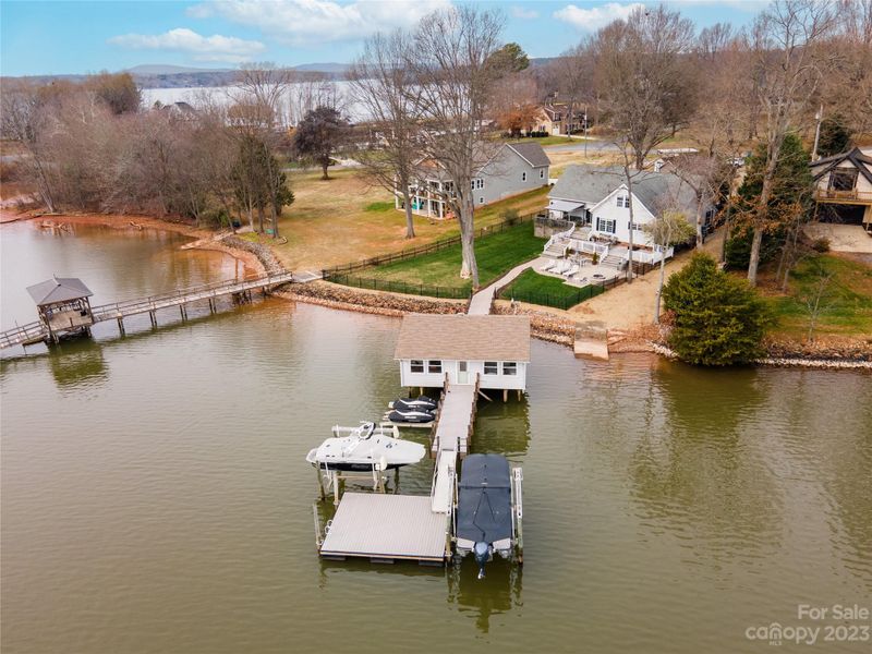 8724 Harbor Cir, Terrell, NC 28682