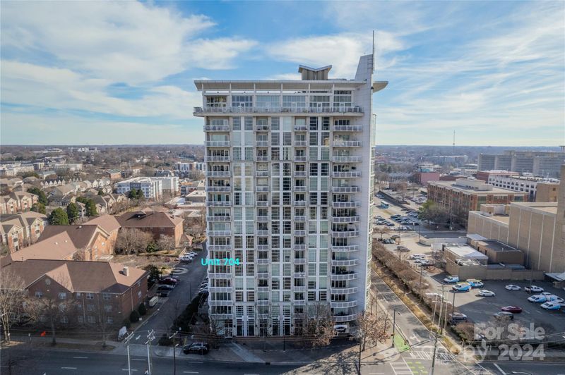 505 E 6th St #704, Charlotte, NC 28202