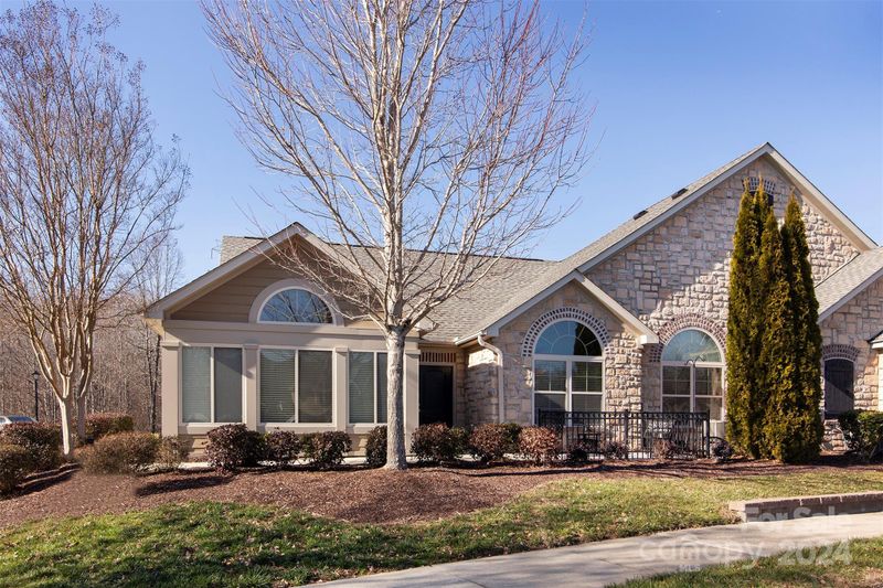 4833 Polo Gate Blvd, Charlotte, NC 28216