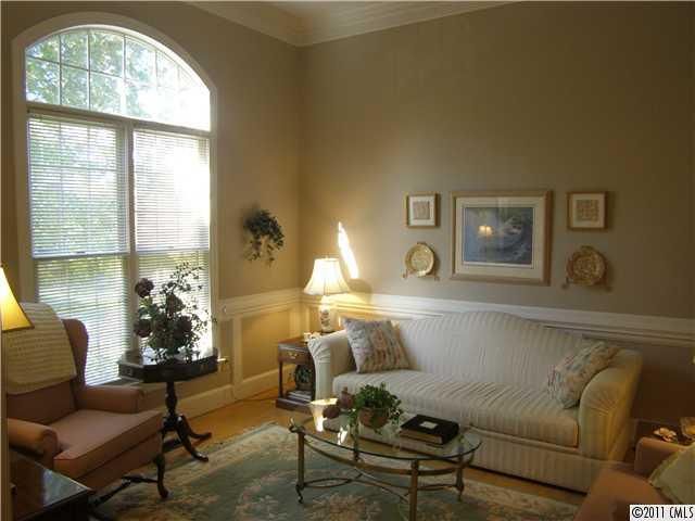 8914 Point View Pl, Charlotte, NC 28269
