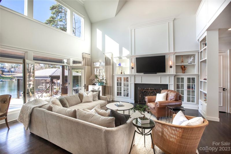 18417 Peninsula Cove Ln, Cornelius, NC 28031