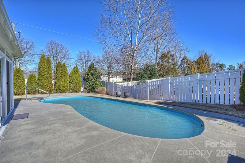 4205 Toddington Ln, Matthews, NC 28105