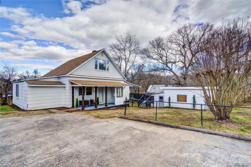 1605 Broome St, Lincolnton, NC 28092