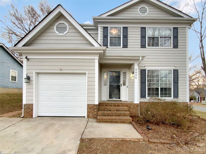 8426 Milton Morris Dr, Charlotte, NC 28227