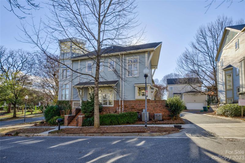 905 Garden District Dr, Charlotte, NC 28202