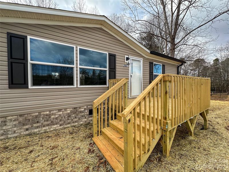 2607 1st Ave NW, Catawba, NC 28609