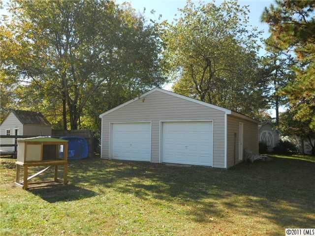1115 Old South Ln, Gastonia, NC 28056