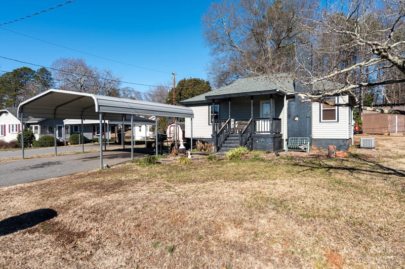 100 North St, High Shoals, NC 28077