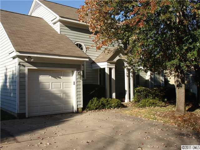 5713 Becton Park Dr, Charlotte, NC 28227