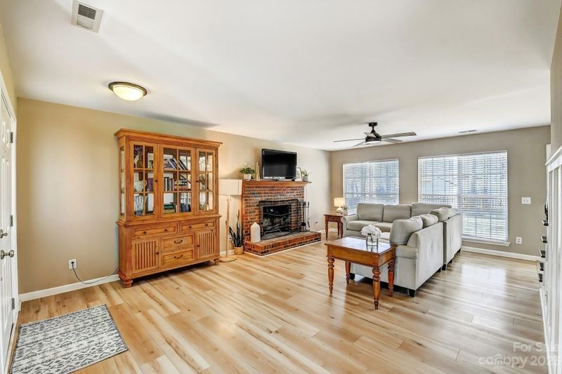 1663 Heather Glen Rd, Kannapolis, NC 28081