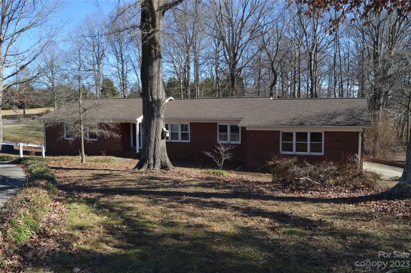 105 Spicewood Cir, Troutman, NC 28166
