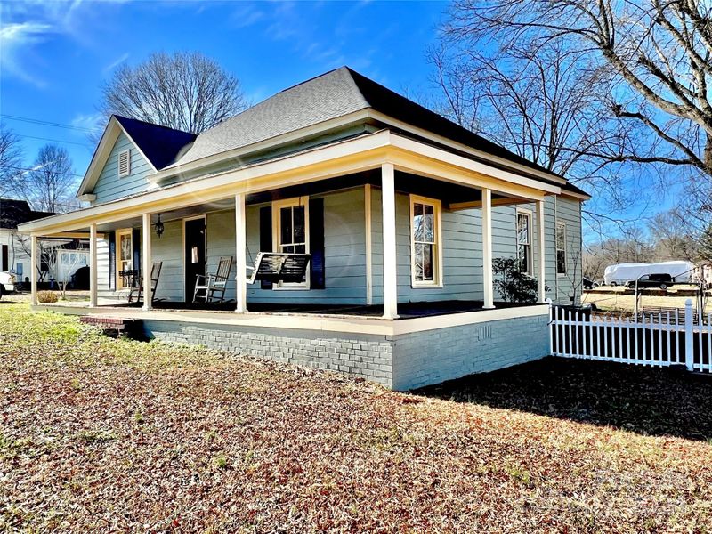801 N Elm St, Marshville, NC 28103