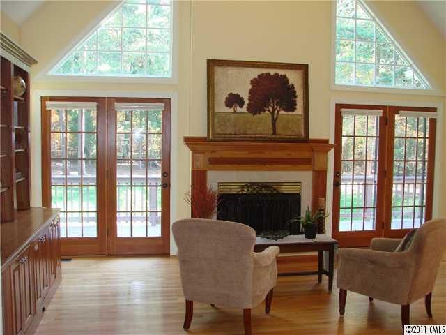 18916 Mary Ardrey Cir, Cornelius, NC 28031