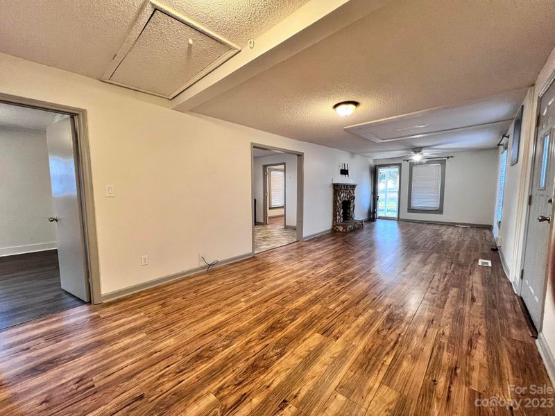 1209 Pump Station Rd, Kannapolis, NC 28081