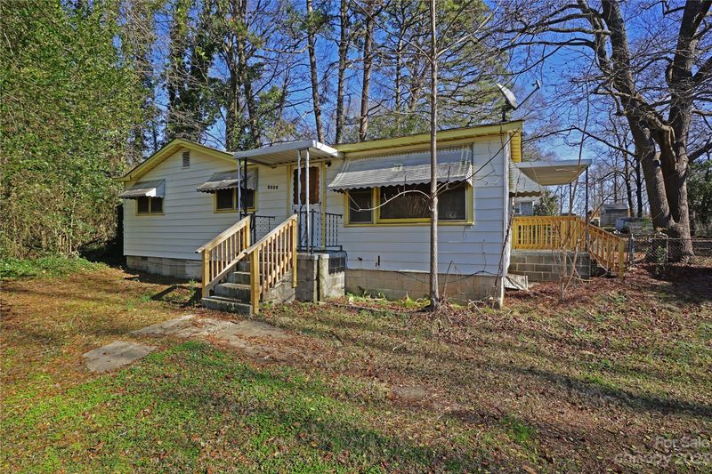 2024 Juniper Dr, Charlotte, NC 28269