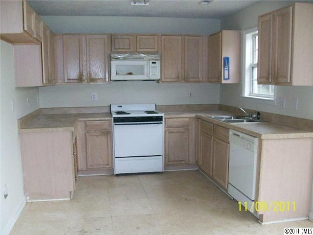 1307 Griffith Rd, Monroe, NC 28112