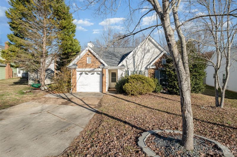 9809 Stephen Thompson Ln, Charlotte, NC 28213
