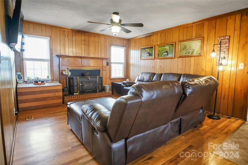 3441 Gaston Webbs Chapel Rd, Crouse, NC 28033