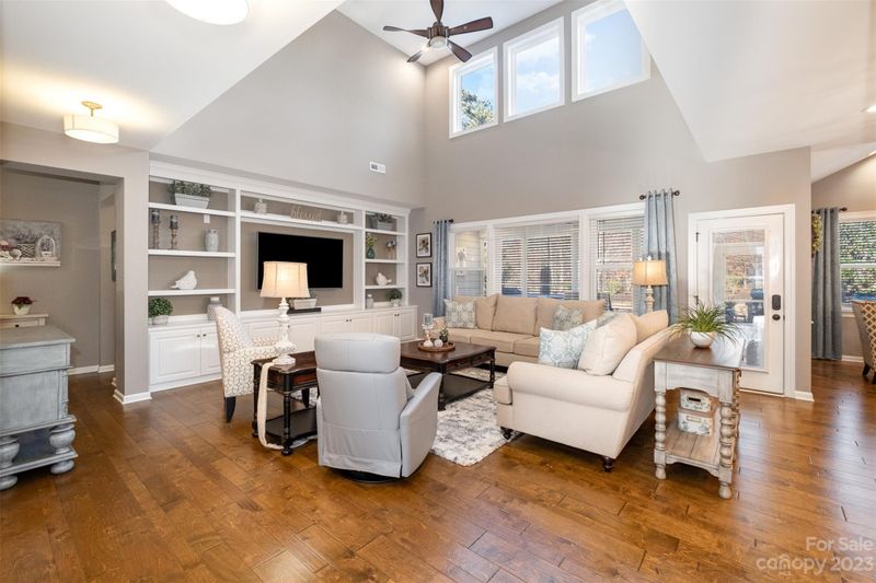 372 Broadleaf Dr, Denver, NC 28037