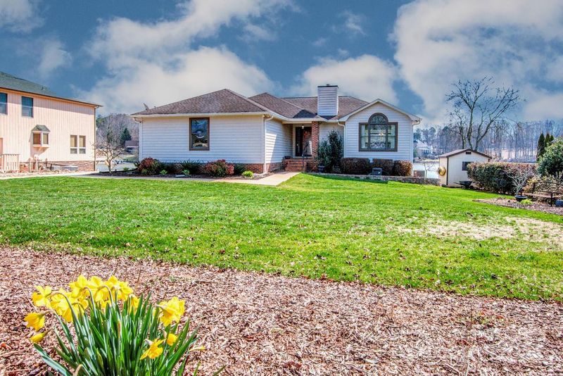 104 Anchor Ln, Troutman, NC 28166