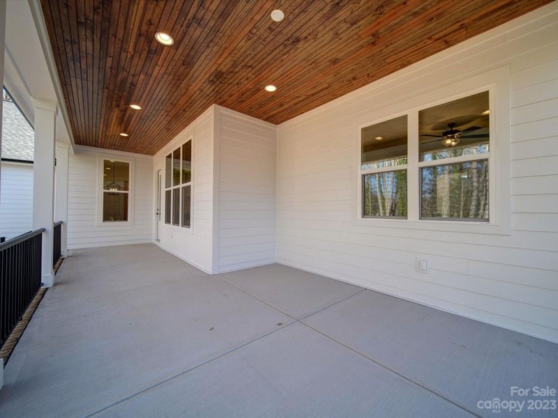 121 Hillcrest Ave, Clover, SC 29710