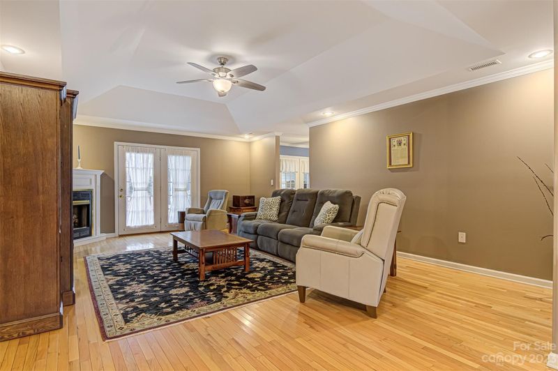 1769 Forrest St, Newton, NC 28658