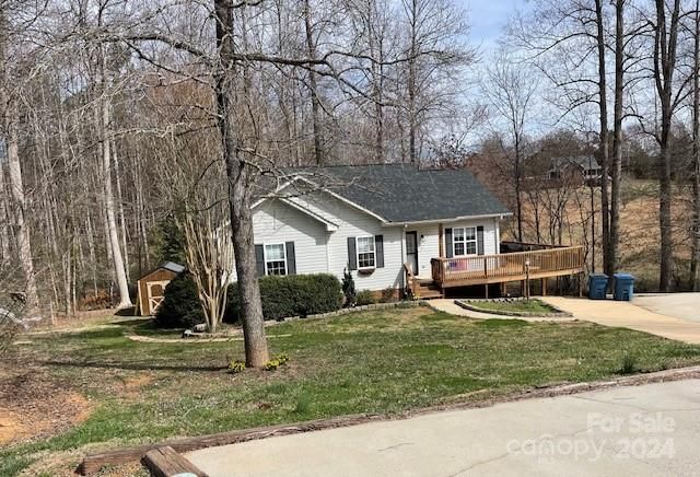 1510 Carlin Dr, Conover, NC 28613