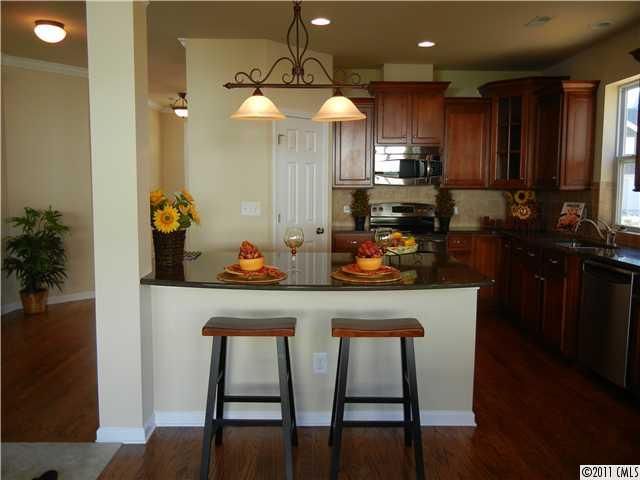 17311 Lake Path Dr #265, Cornelius, NC 28031