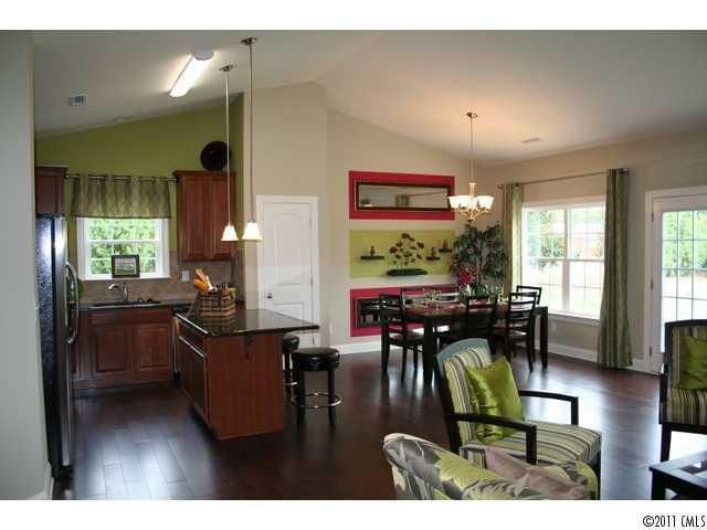 10134 Meridale Crossing Dr #45, Charlotte, NC 28269