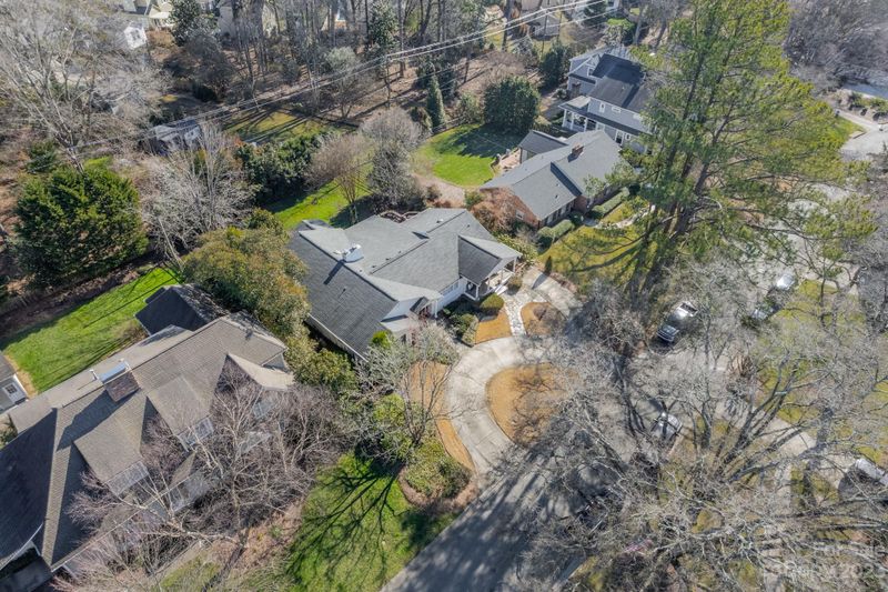 2711 Bucknell Ave, Charlotte, NC 28207