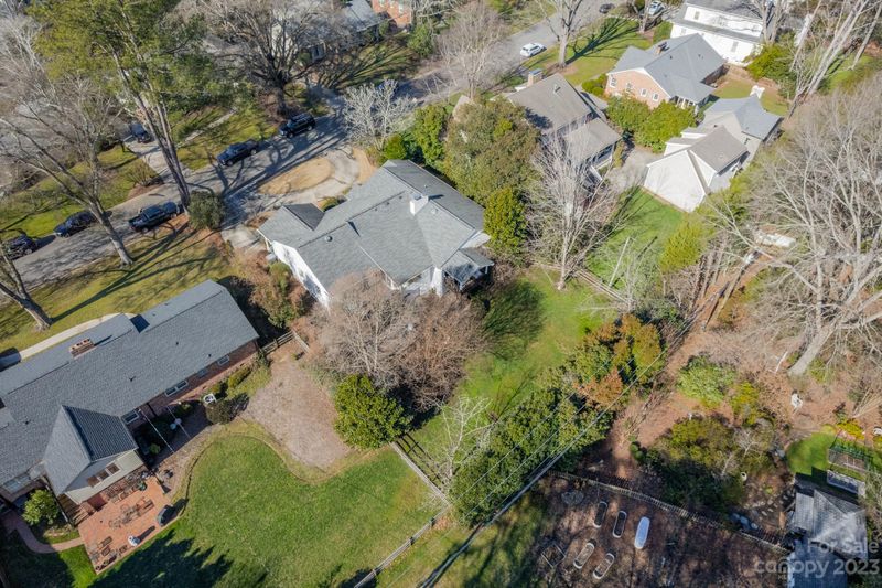 2711 Bucknell Ave, Charlotte, NC 28207