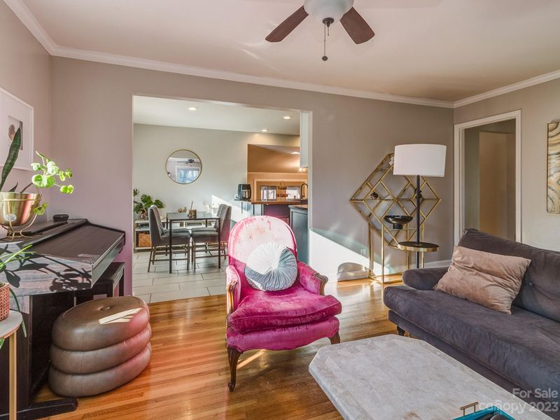 4116 Irvington Dr, Charlotte, NC 28205