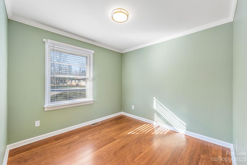 4400 Pebblebrook Dr, Charlotte, NC 28208