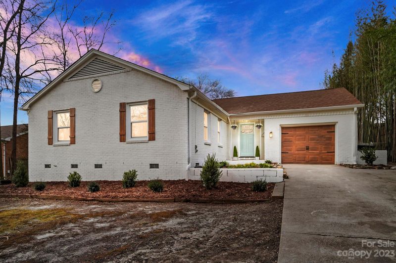 2402 Wendy Ln, Gastonia, NC 28052