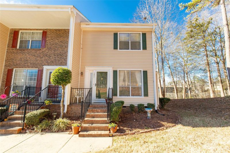 1901 Lancer Ct, Gastonia, NC 28054