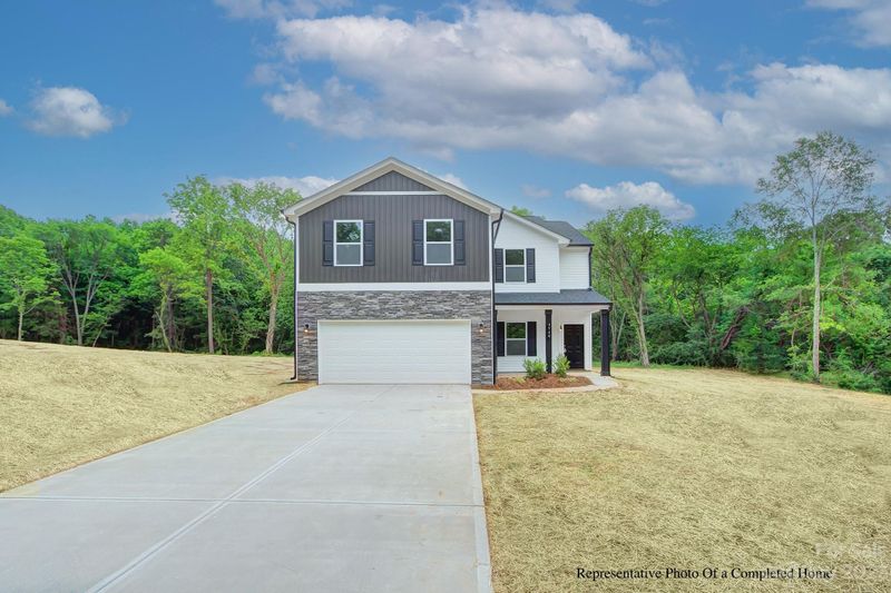 3400 Driftwood Dr, Gastonia, NC 28056