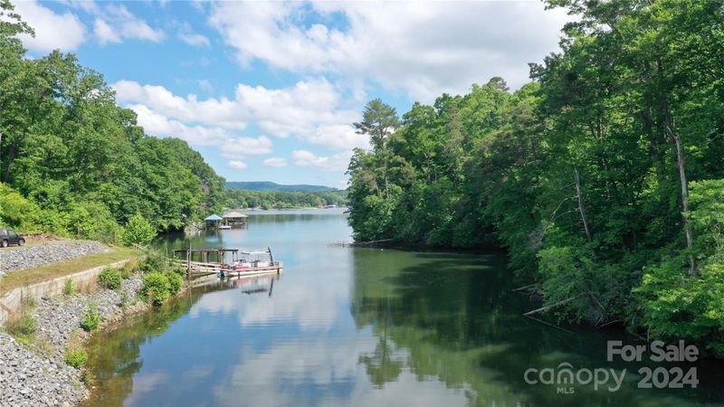 6230 Monford Dr, Conover, NC 28613