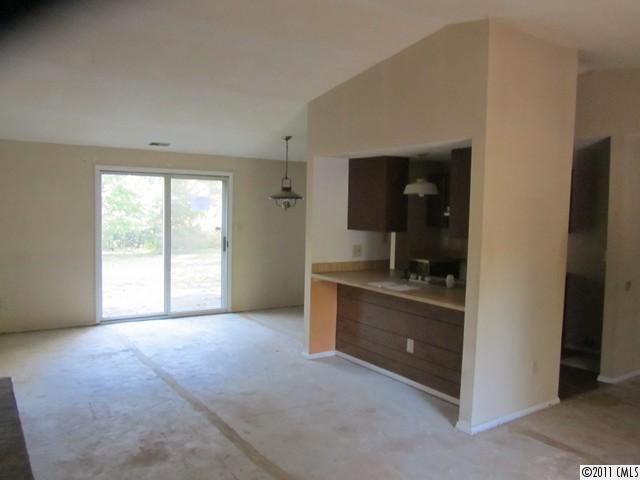 6200 Hickory Ridge Ln, Charlotte, NC 28227