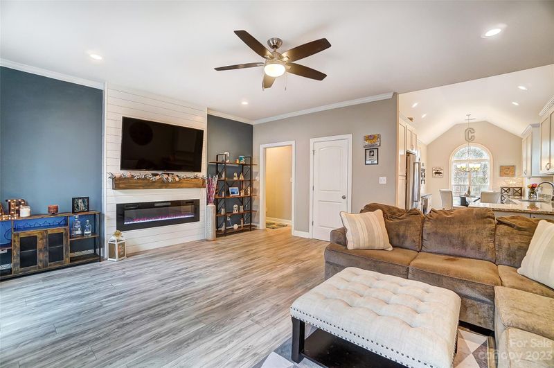 1675 Sharon Ln, Lancaster, SC 29720