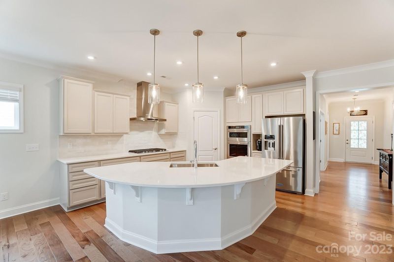 614 Hinterland Ln, Matthews, NC 28104